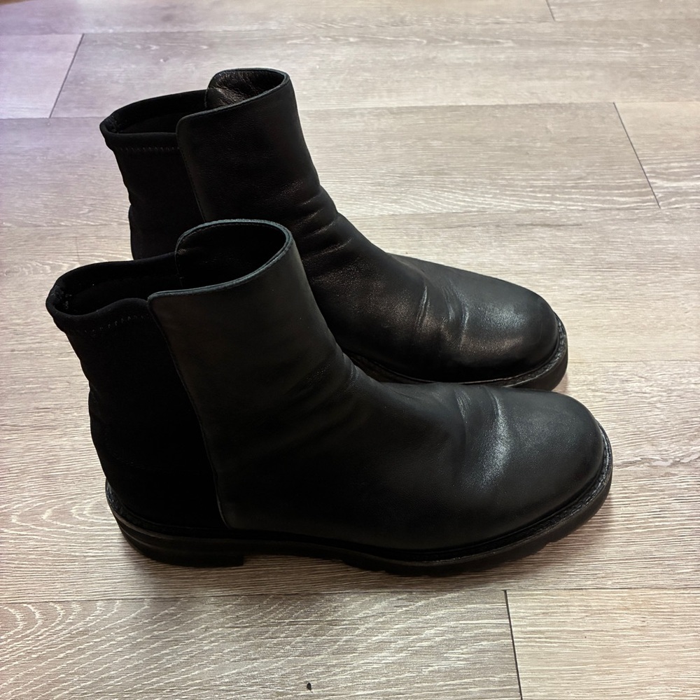 Stuart Weitzman Chelsea slip on leather boots size 8.5 - Picture 9 of 11